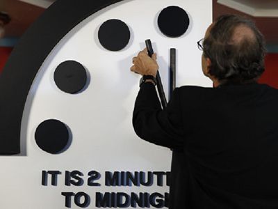 Министры транспорта ЕС считают , что  прекращение перехода на летнее и зимнее время с 2019 года нереально - В Мире