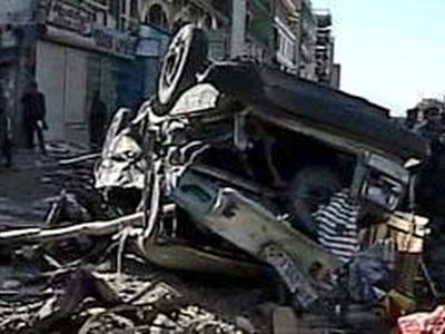 В Афганистане смертник на начиненном взрывчаткой автомобиле врезался в колонну военных НАТО - В Мире