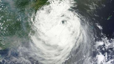 Власти Японии объявили об эвакуации 500 тысяч домохозяйств из-за тайфуна