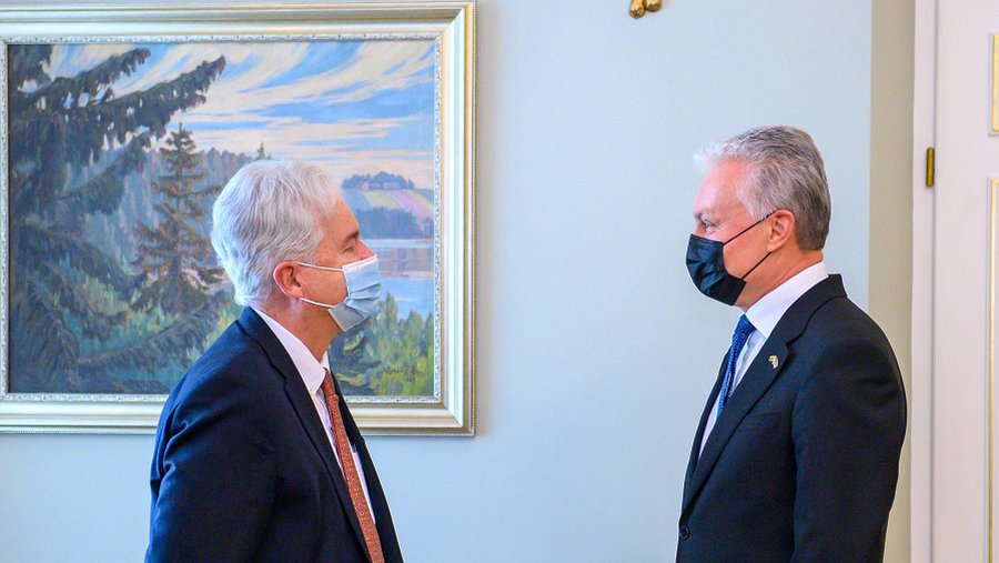 Президент встретился с главой ЦРУ - В Мире