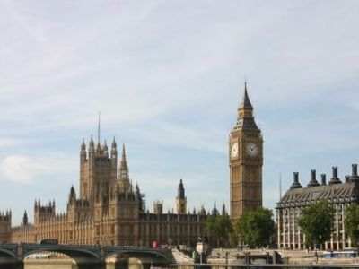 У Великобритании начинается «французская болезнь» 
 - В Мире