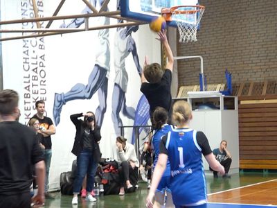 17 мая в Висагинской баскетбольной школе был установлен новый рекорд (видео) - Новости регионов