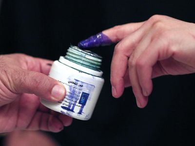 Взрыв на востоке Ирака унес не менее 30 жизней в первый день выборов - В Мире