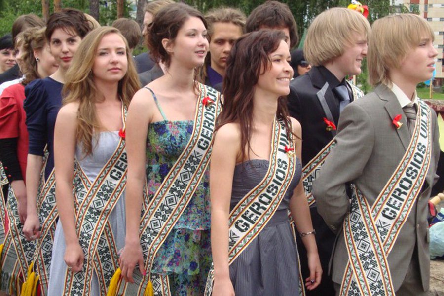 «Когда уйдем со школьного двора...»
 - В Висагинасе