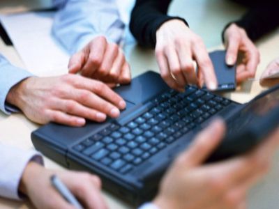 Балтия привлекает бизнесменов низкими расходами на рабочую силу - Литва и страны Балтии