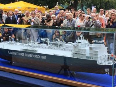 Премьер повторяет: газовый терминал будет построен в срок - Энергетика