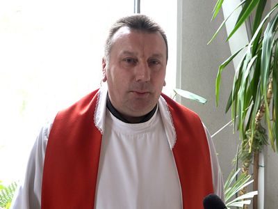 Šviesių šventų Velykų! Kunigo Vidmanto Rudoko sveikinimas (video) - Visagine