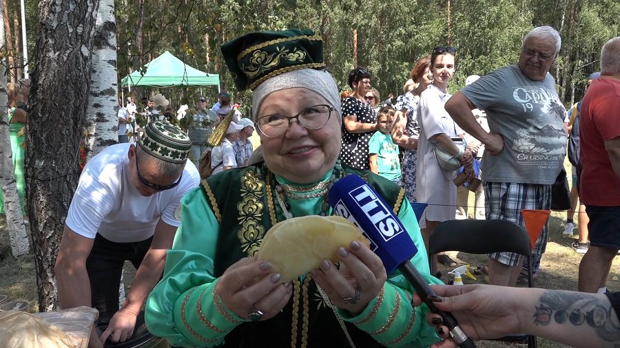 Висагинас собрал всех татар Литвы на Сабантуй (видео) - В Висагинасе