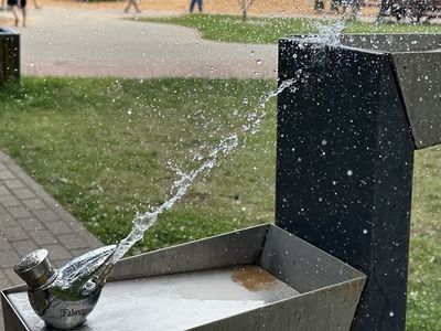 Фонтанчик на пляже: умыться можно, утолить жажду трудно - В Висагинасе