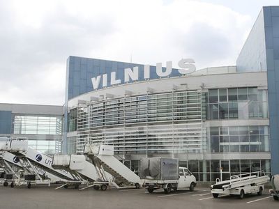 В Вильнюсском аэропорту задержан иностранец, связанный в террористами - Литва и страны Балтии