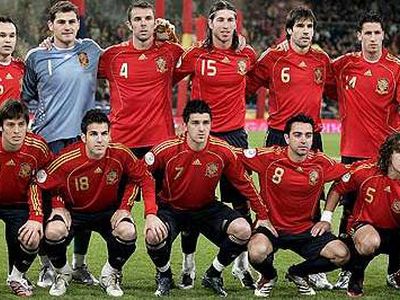 Сборная Испании до сих пор не получила премиальных за победу на ЧМ-2010
 - Культурные и спортивные мероприятия