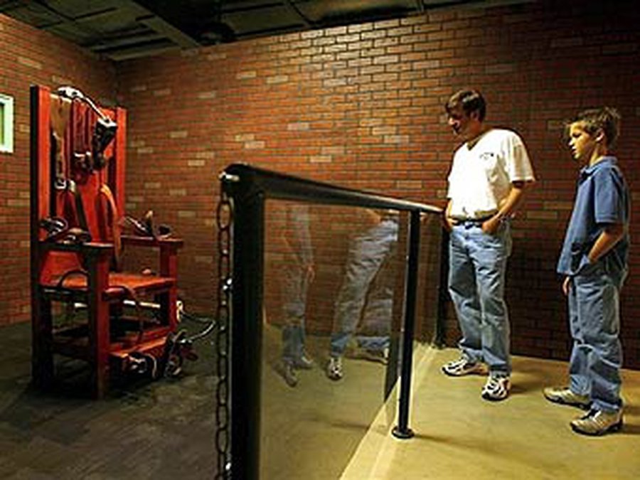 Большинство американцев поддержали смертную казнь - В Мире