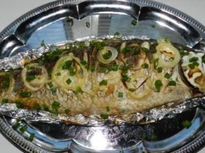 Праздничный стол: карп, запеченный в духовке в фольге  - Хобби, отдых и развлечения