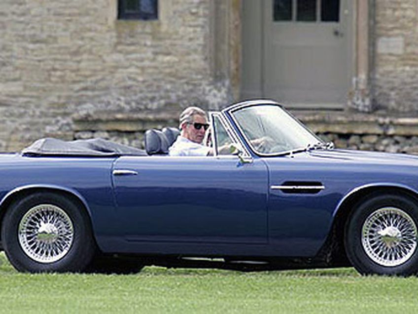 Aston Martin принца Чарльза стал ездить на вине