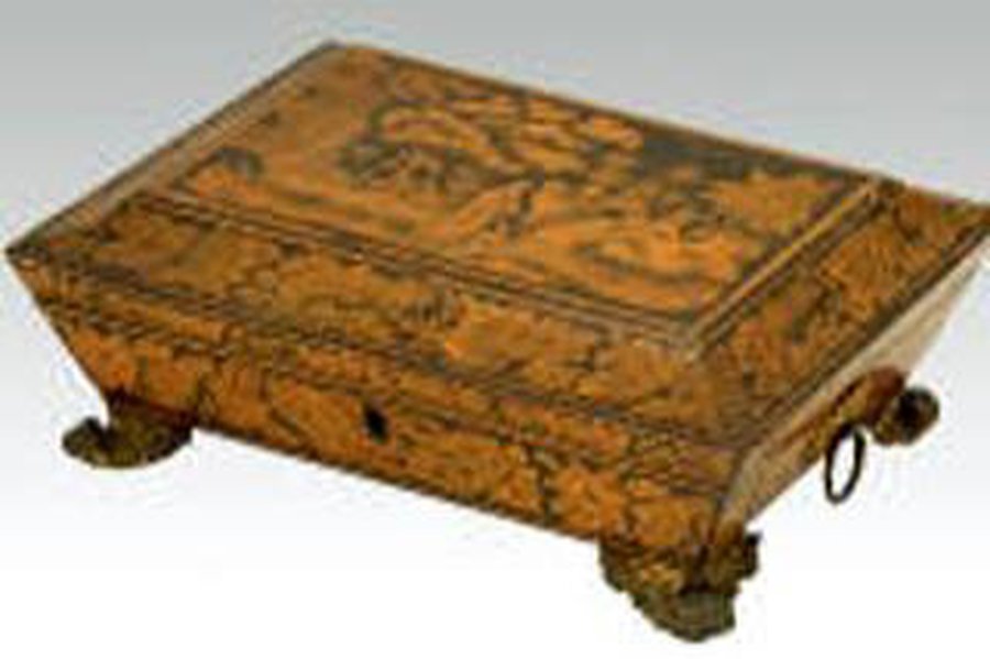 Поклонница Агаты Кристи нашла в старом сундуке драгоценности кумира - Культурные и спортивные мероприятия