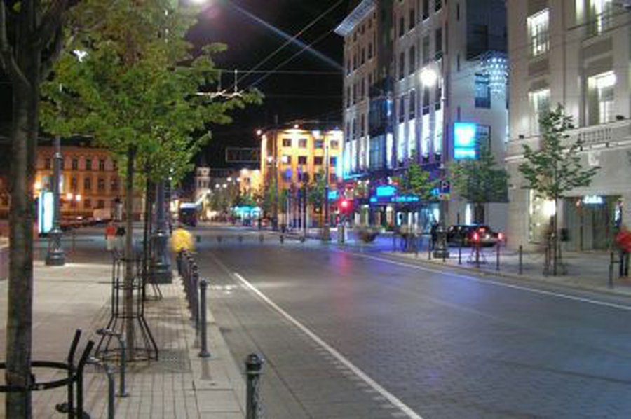 Новый мэр Вильнюса сдержал первое обещание: В столице Литвы загорелись все фонари

                 - Литва и страны Балтии