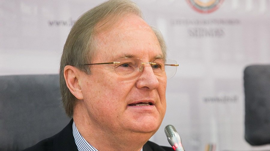 Председатель Комиссии радио и телевидения  Э.Вайтекунас освобожден от занимаемой должности - Литва и страны Балтии