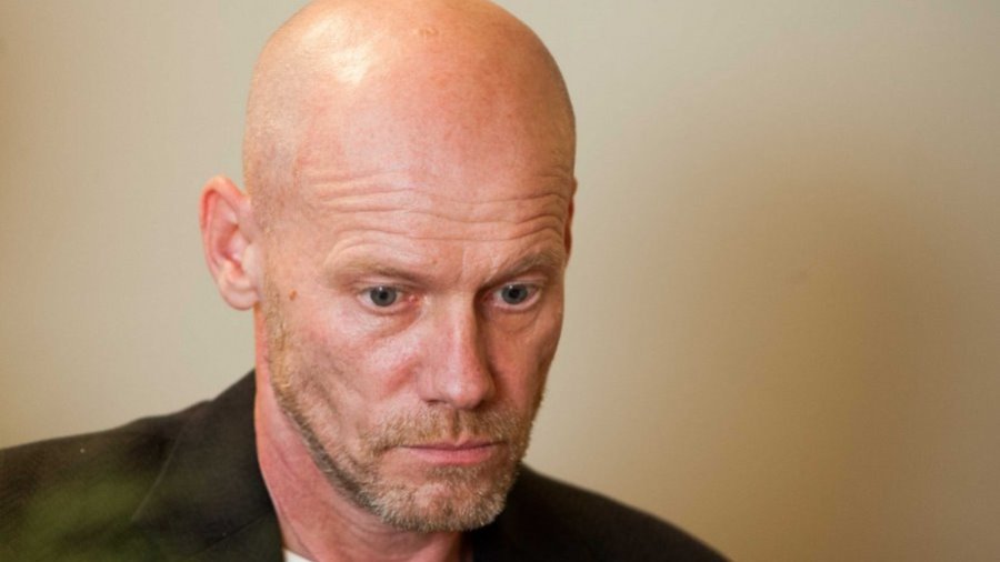 Журналист Рачас выведен из зала заседания Висагинского самоуправления с запахом алкоголя - В Висагинасе