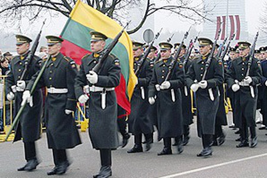 Военные лишатся служебных квартир - Литва и страны Балтии