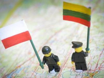 Премьер Литвы: Порядок написания нелитовских фамилий не нужно менять - Литва и страны Балтии