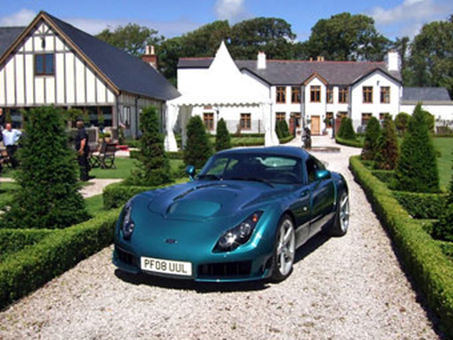 В Великобритании показали спорткар TVR Sagaris нового поколения - Хобби, отдых и развлечения