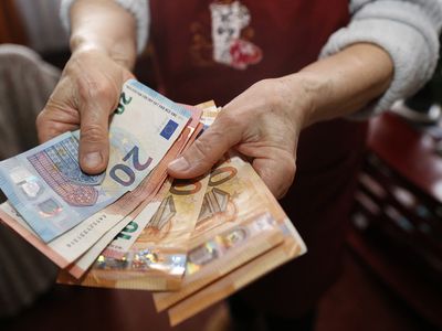 Первые одноразовые выплаты в Литве переведут на этой неделе: выплатят 180 млн. евро - Литва и страны Балтии