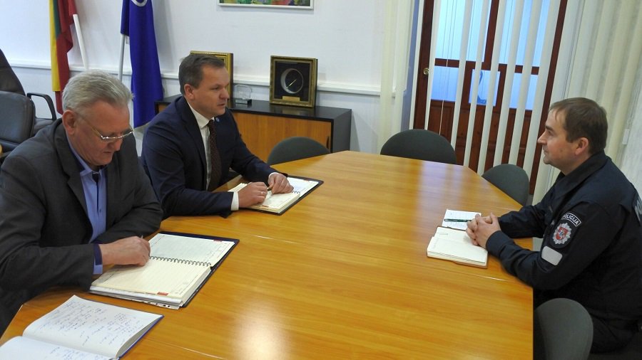 Обсуждена тема безопасности на дорогах - В Висагинасе