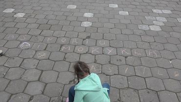 В Висагинасе прошла акция "Я хочу пойти в школу!" (видео)