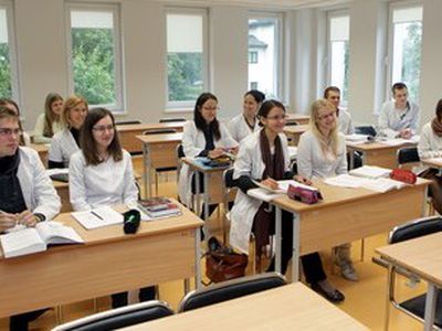 Иностранные эксперты в шоке от оценки учебных программ в Латвии - Литва и страны Балтии