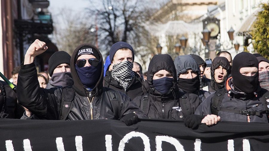 Анонимность не спасёт: ИИ научился узнавать людей, скрывающих лицо - IT новости