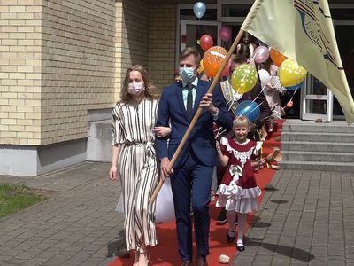 „Verdenės“ gimnazijoje nuskambėjo paskutinis skambutis (video) - Visagine