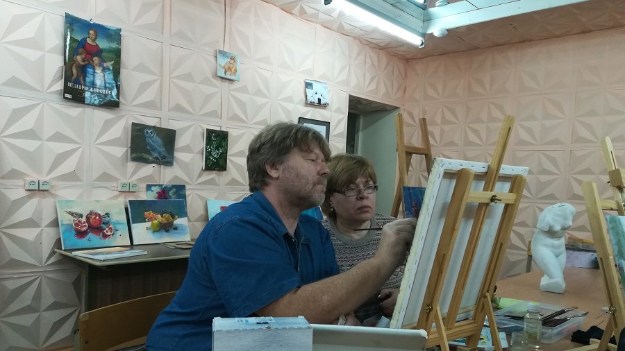 Школа живописи: «Здесь можно просто рисовать и никому ничего не доказывать» (фотогалерея) - В Висагинасе