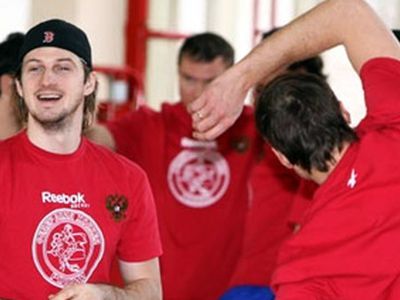 В сборную России по хоккею вызвано шестеро игроков из НХЛ - Культурные и спортивные мероприятия