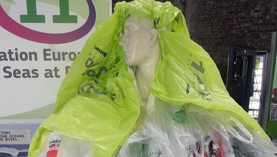 Природоохранники начинают акцию "Пластиковый мешок" - Литва и страны Балтии