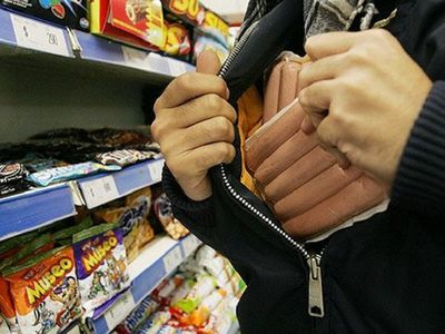 Сводки полиции: кража и наркотики - Происшествия и криминал