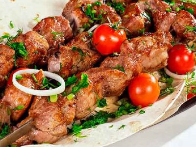 Joninėms lietuviai vien „Maximose“ nuperka per 200 tonų mėsos - Lietuva ir Baltijos šalys