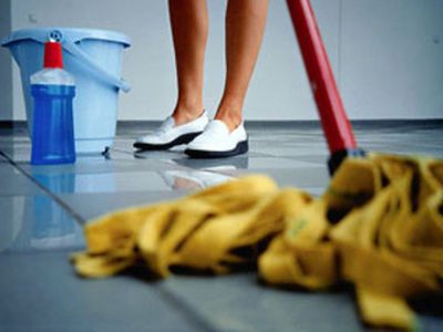 В главном офисе пограничников найден труп женщины, предположительно — самоубийцы  - Происшествия и криминал