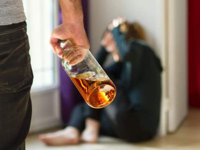 Сводка происшествий – алкоголь и домашнее насилие - Происшествия и криминал