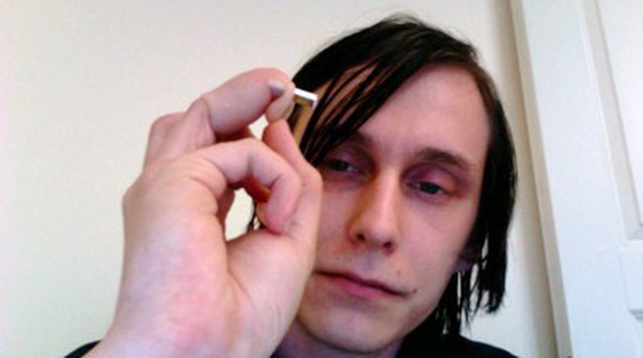 Финский программист сделал себе палец-флэшку - IT новости