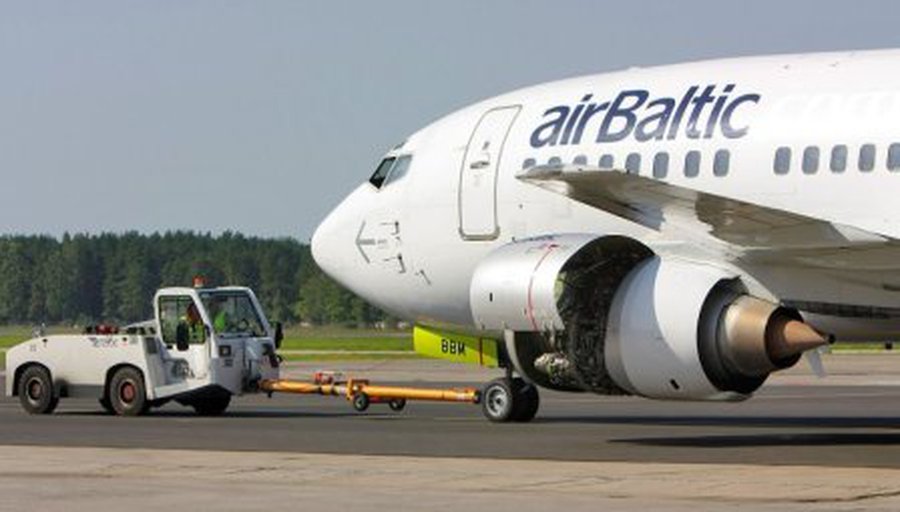 Vilniaus oro uoste nenusileido lėktuvas iš Rygos - Lietuva ir Baltijos šalys