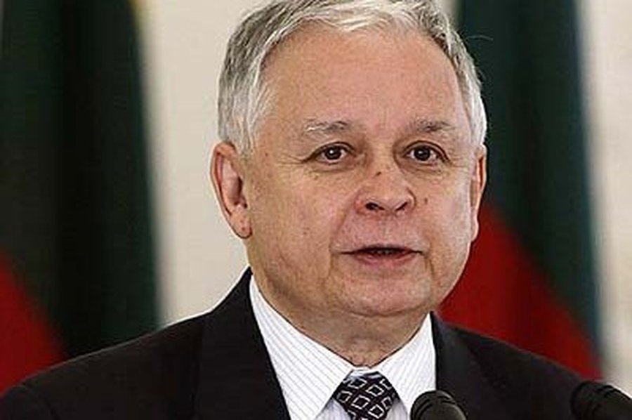 Запад не реагирует на неоимпериализм Москвы: Качиньски - В Мире