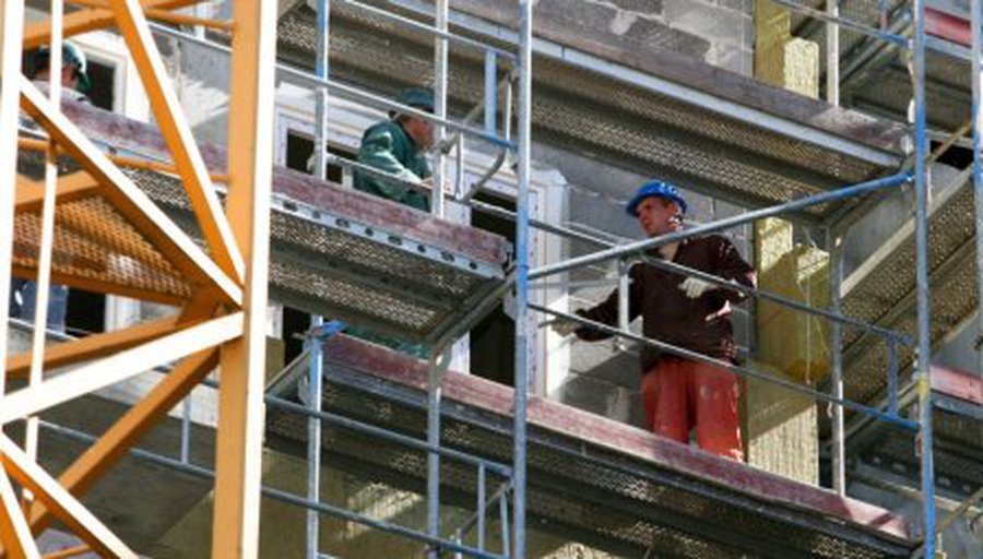 Попытаются еще раз расшевелить модернизацию домов - Энергетика