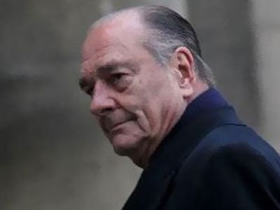 Французский суд признал Жака Ширака виновным в коррупции

                                 - Происшествия и криминал