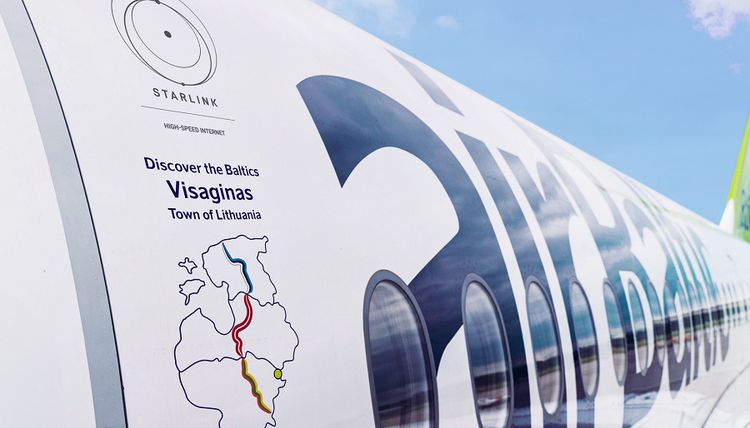 С 21 августа начал свои полёты самолёт «airBaltic» с именем Висагинас