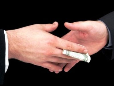 Baigtas, rezonansą sukėlęs, ikiteisminis tyrimas dėl trukdymo pasinaudoti rinkimų teise - Lietuva ir Baltijos šalys