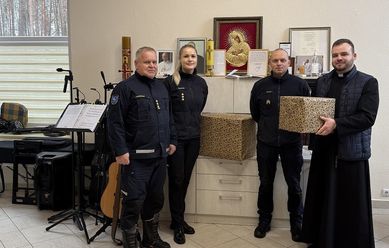 Пожарные Висагинаса присоединяются к инициативе «Щедрая корзина» "Caritas" – приглашают присоединиться и вас!