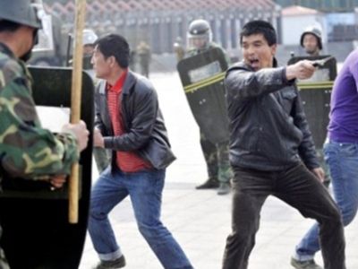 В Китае убиты 12 человек, власти считают их террористами - В Мире