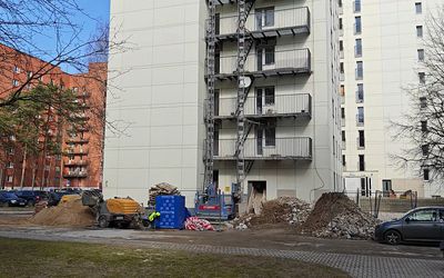 Apie kelių remontą ir naujus butus bendrabutyje Kosmoso g. 28. Laida "Savaitės kontūrai" 2026-03-27 (video) - Visagine