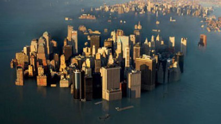 Колоссальный прорыв старого водопровода в Нью-Йорке: затоплены 15 зданий, остановился транспорт 