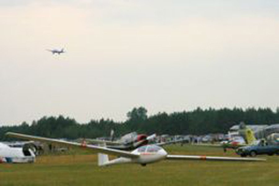 Литовская полиция будет вести видеонаблюдение с дельтаплана - Литва и страны Балтии